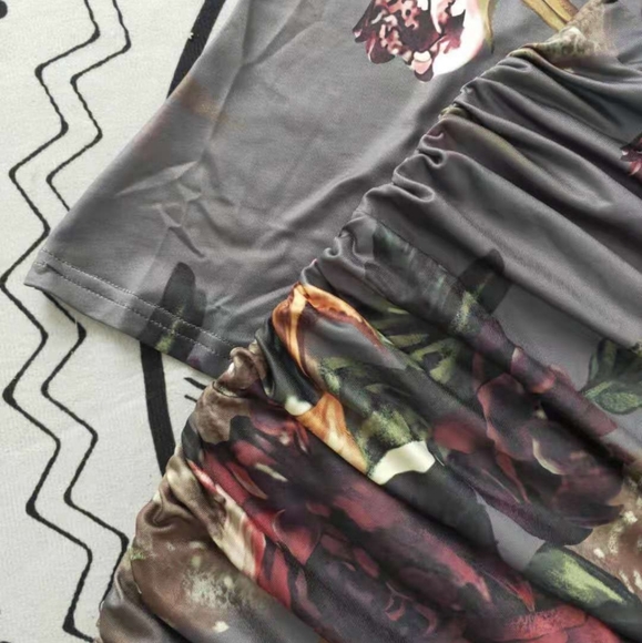 🌟Last one🌟Sleeveless Ruched Midi Skirt Set - Picture 4 of 4